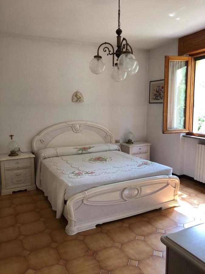 B&B Villa Rosella Appartamento Completo Di Camera Matrimoniale E 2 Letti Singoli Villanuova sul clisi Exteriör bild